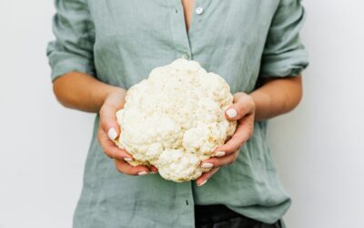 Gezonde snack gemaakt van misvormde bloemkool